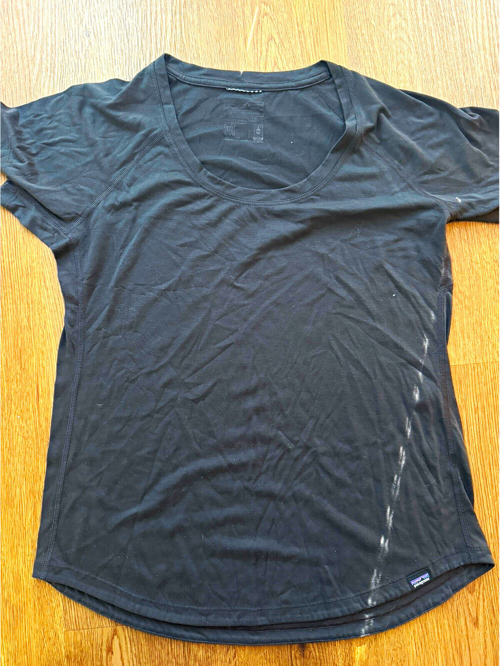 Patagonia Capilene Women’s Medium Black Short Sleeve Base Layer Shirt
